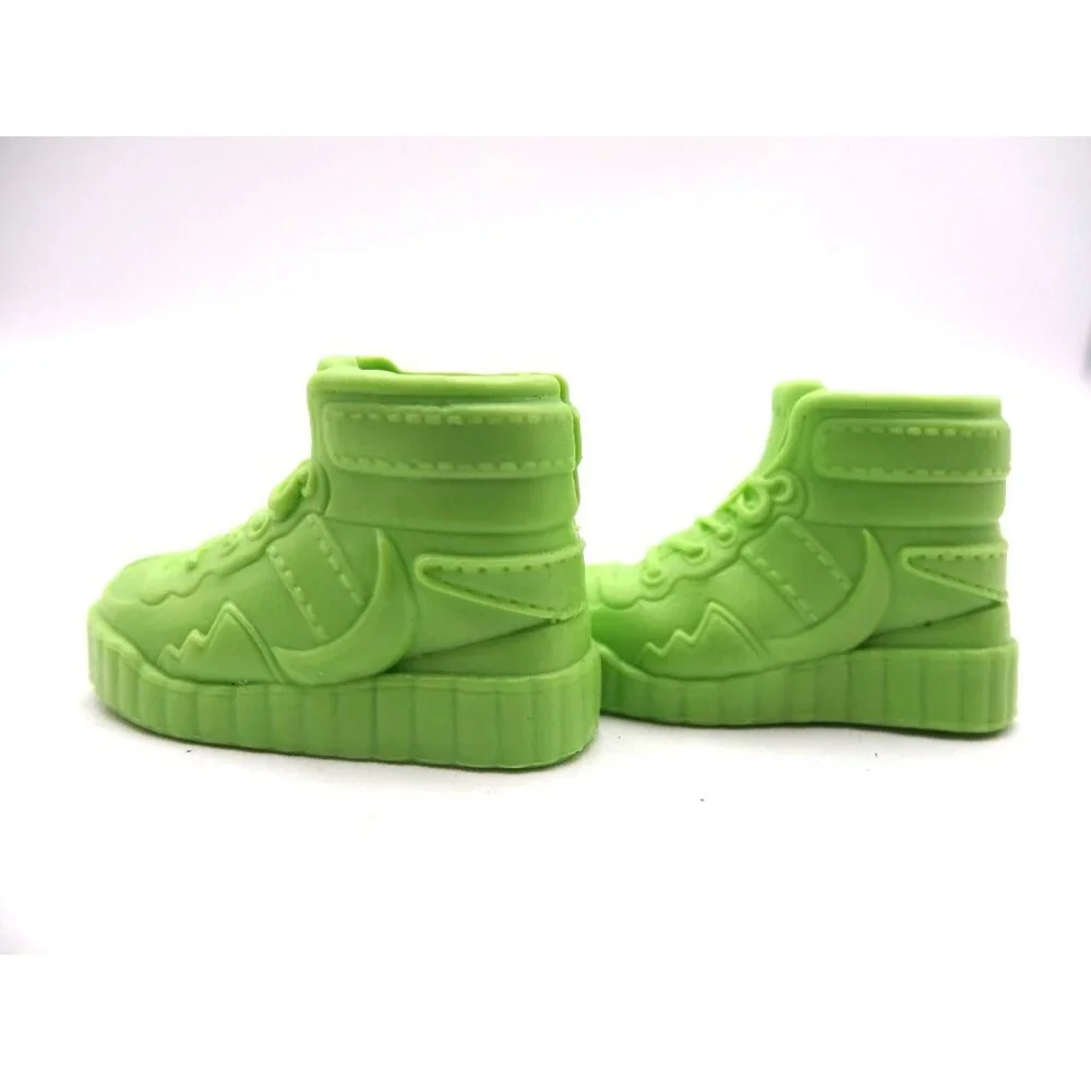 Monster‎ High Clawdeen Studio G3 Lime Green Tennis Shoes accessories fashions